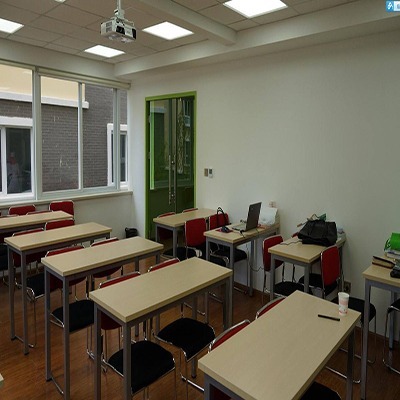 勵(lì)志教育 教育咨詢服務(wù)的重要支柱